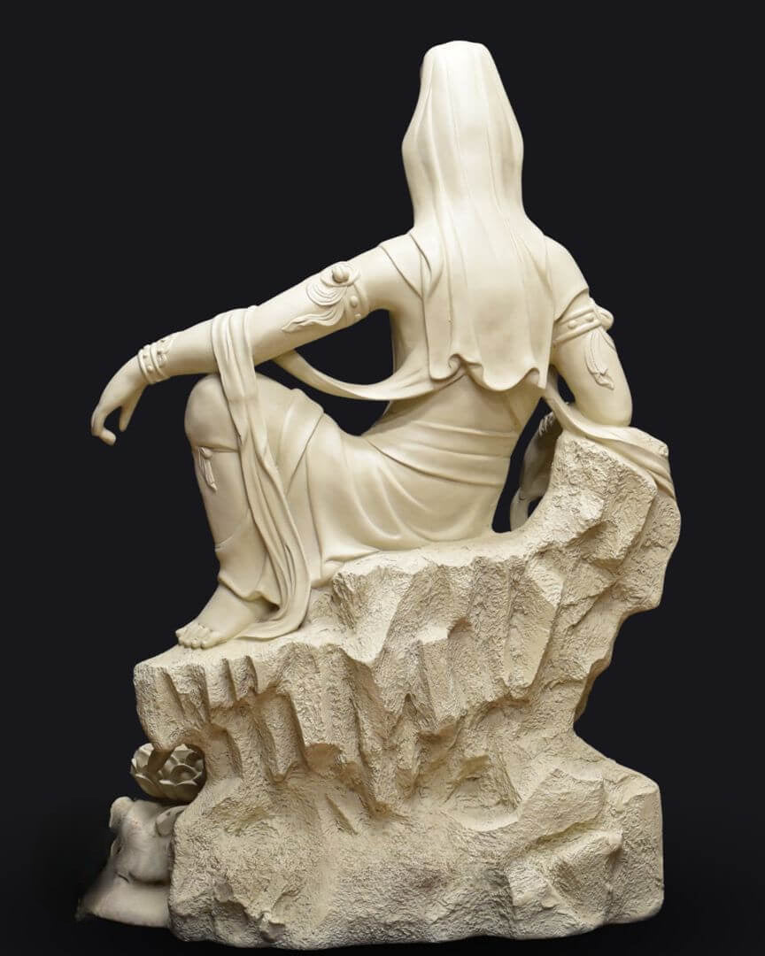 art-sculpture-statue-Guan Yin sur lotus