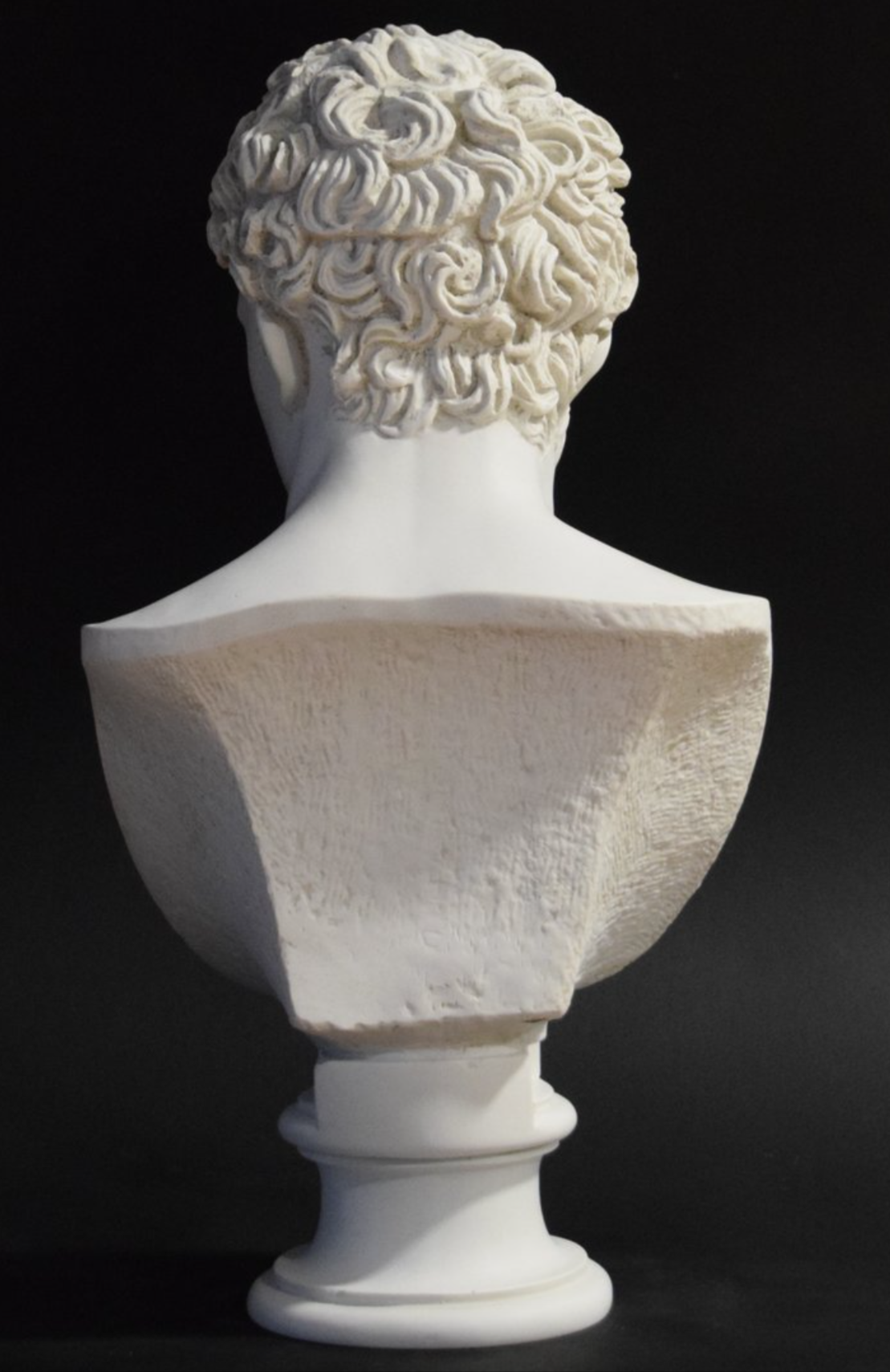 Sculpture de Meleager en marbre reconstitué Hauteur: 65 cm - Kikooyou Art Gallery