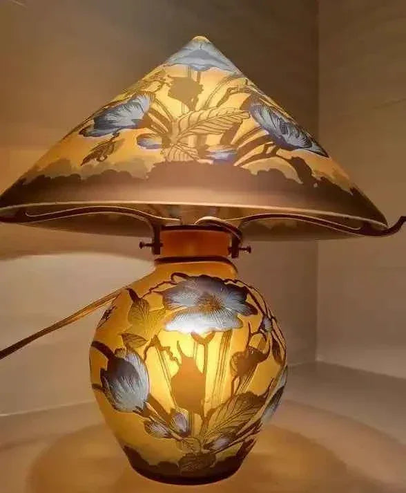 Lampe avec signature type "GALLE' " avec 2 éclairages (pied et abat-jour) - Kikooyou Art Gallery