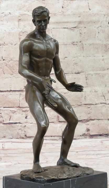 art-érotique-statue-bronze-male-homme-nu-énorme-sexe