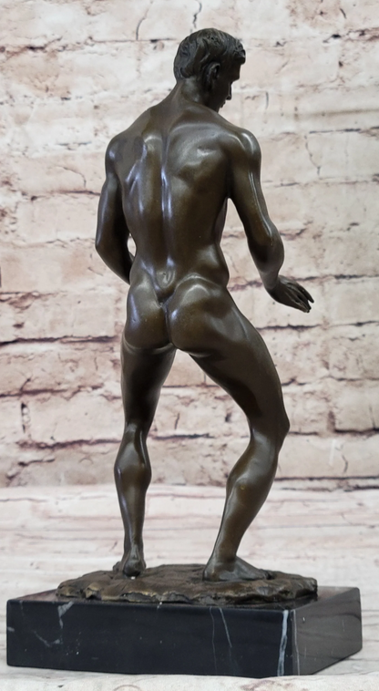 art-érotique-statue-bronze-male-homme-nu-énorme-sexe