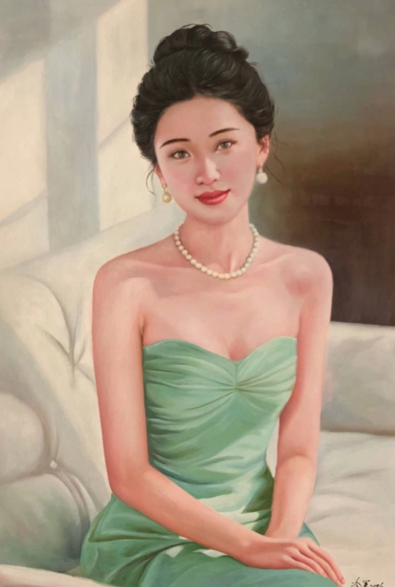 Peinture à l'huile sur toile peinte à la main belle femme chinoise élégante robe verte  par Leng Jun - Kikooyou Art Gallery