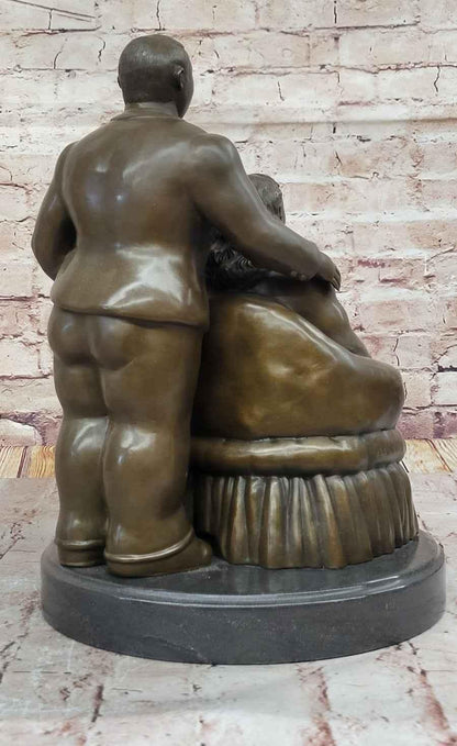 Grande statue 100 % bronze massif couple d'après Botero - Kikooyou Art Gallery