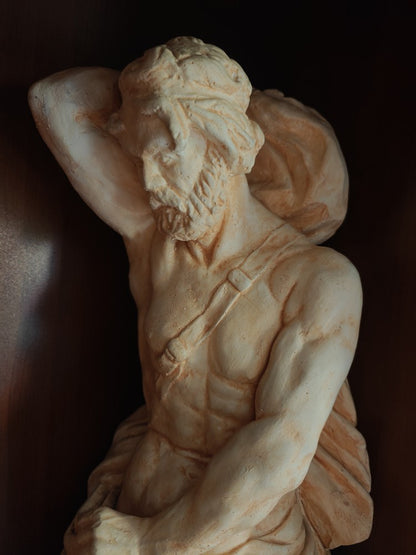RARE Splendide statue en pierre du Gard personnage antique homme musclé