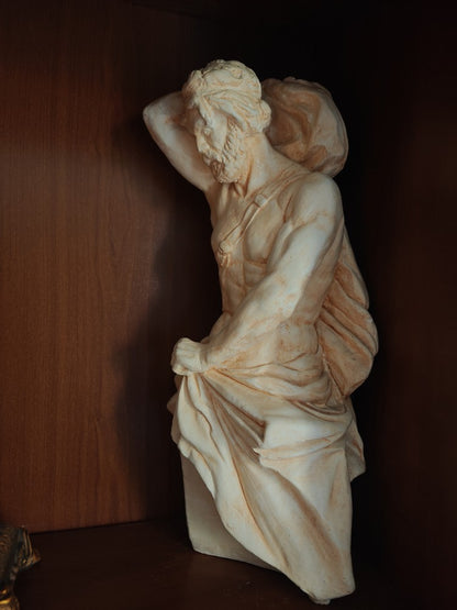 RARE Splendide statue en pierre du Gard personnage antique homme musclé