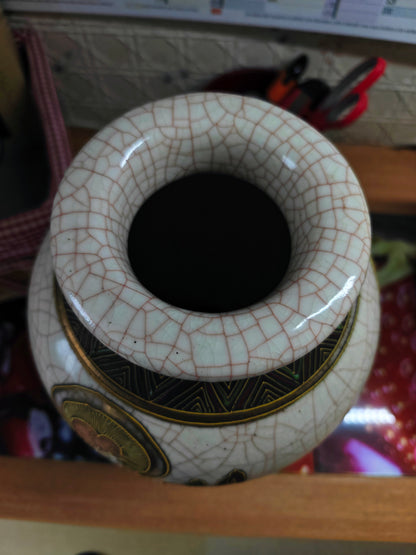 ceramic vase flower pattern
