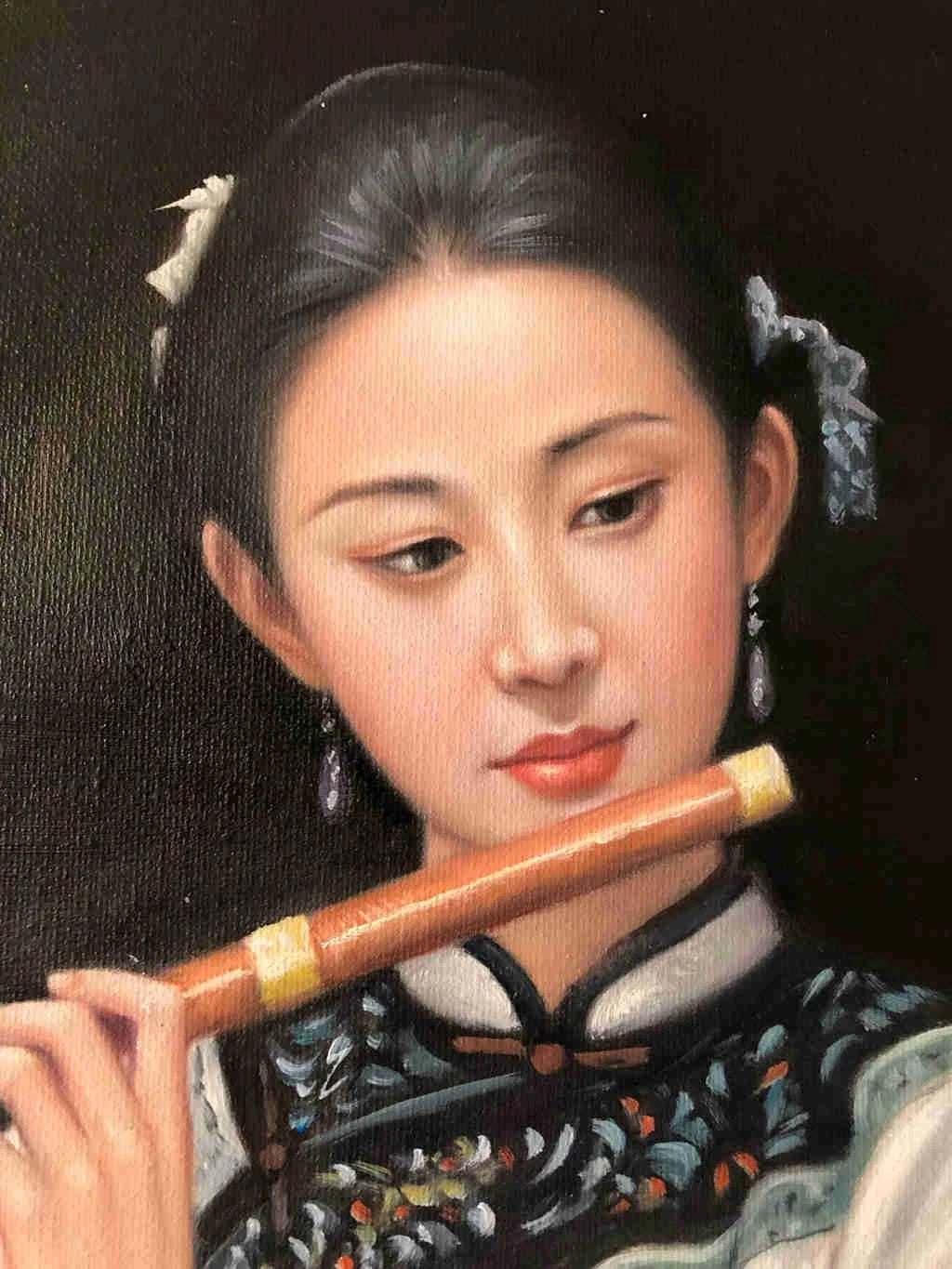 Peinture à l'huile chinoise sur toile peinte à la main belle femme musicienne flutiste traditionnelle par Leng Jun - Kikooyou Art Gallery