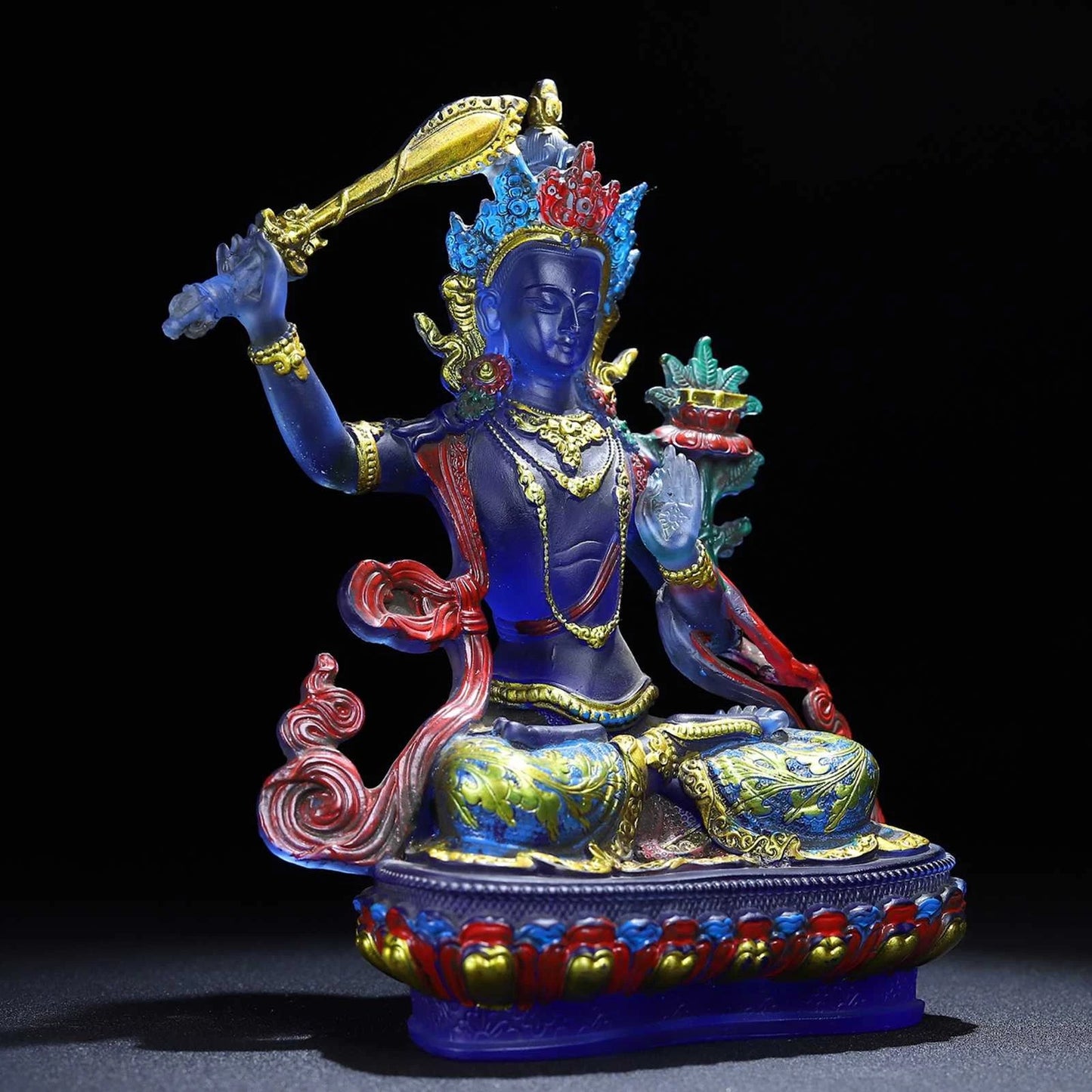 Ancienne statue chinoise du bodhisattva Manjushri en verre émaillé de Pékin sculpté