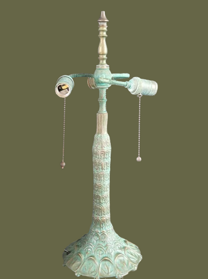 objet-decoration-lampe-style-tiffany-verre-bronze-59cm