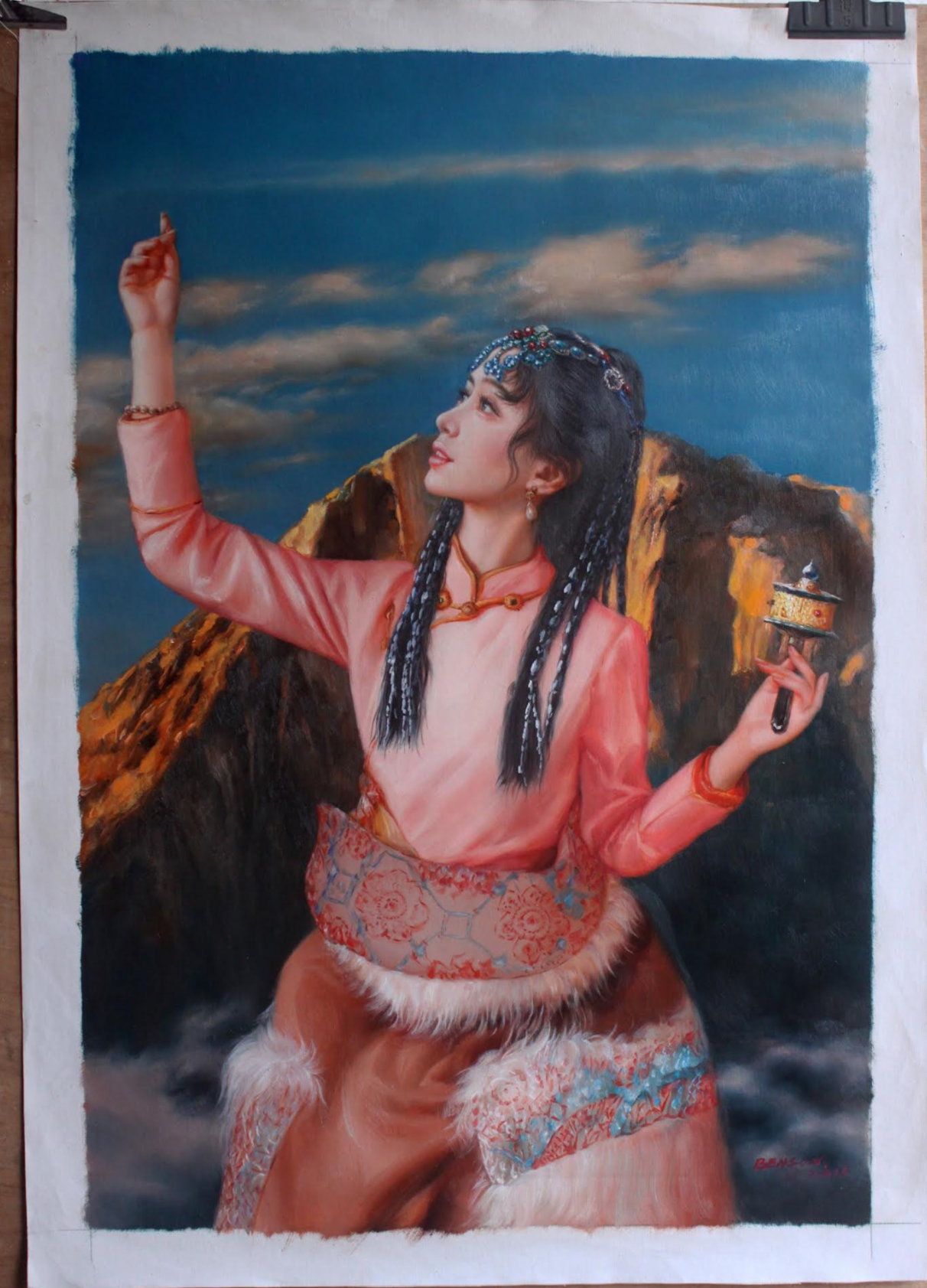 art-decoration-tableau-peinture-huile-toile-portrait-jeune-fille-asiatique-tibet-classique-traditionnel-moulin-prieres
